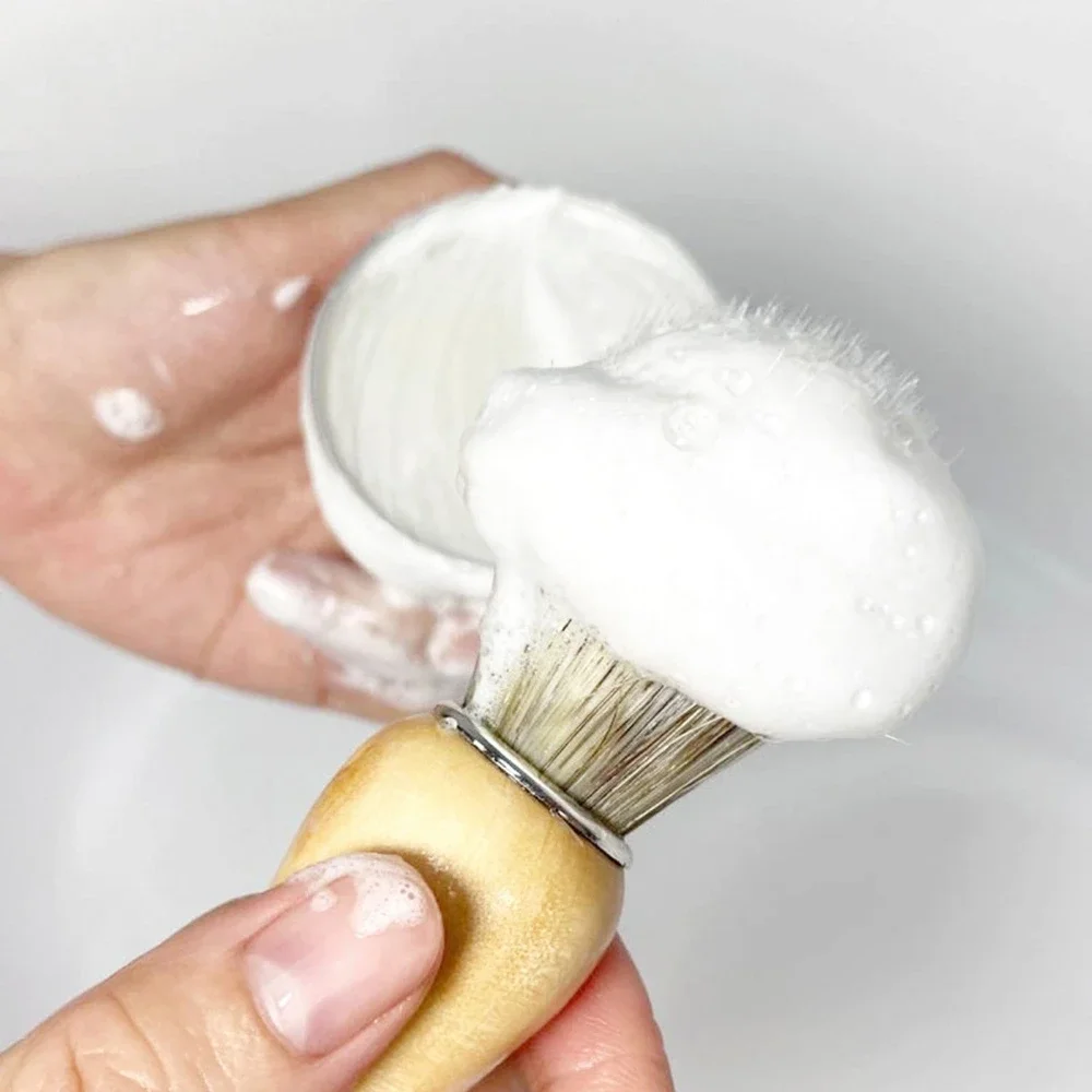 Sapone da barba per orecchie f - Shaving Cream recensione e prezzo