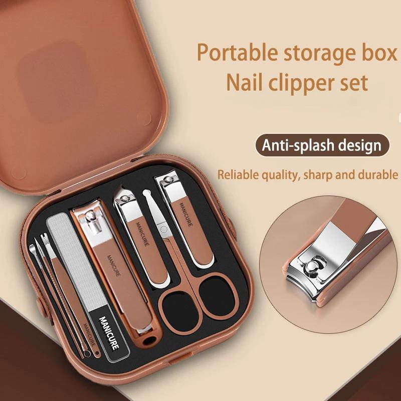 Kit per la cura delle unghie,  - Mens Grooming Travel Kit recensione e prezzo